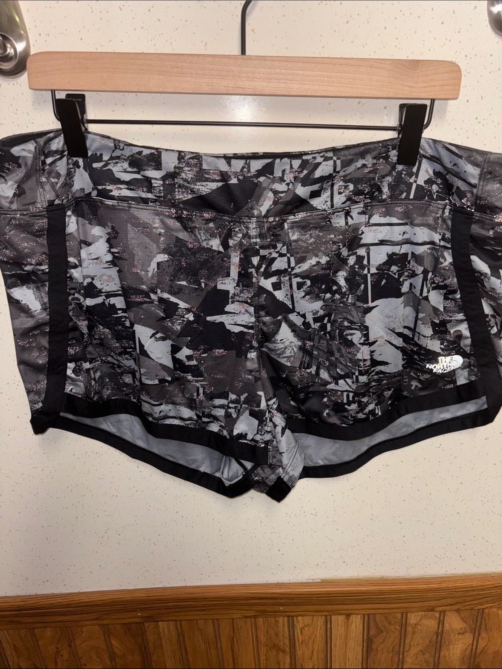 The North Face - Women's Athletic Shorts -Black/Grey (size X-Large)